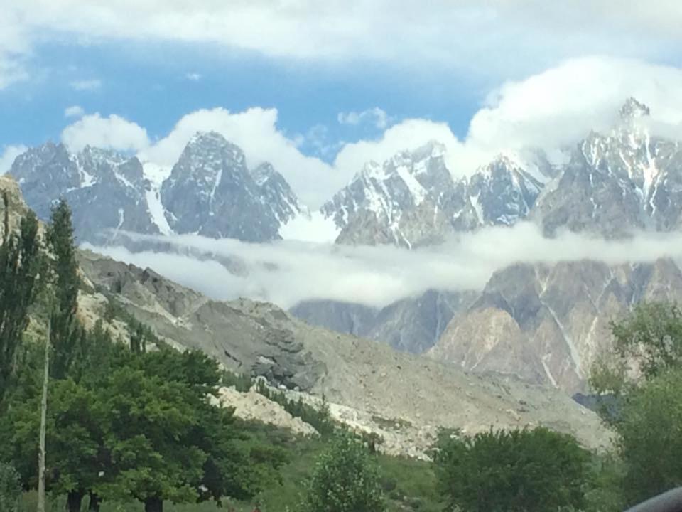 World Roof Hotel Hunza Karimabad  Exteriör bild